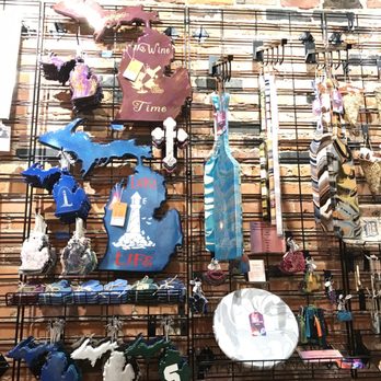 Bizzy Buzz Artisan Market - Home Decor Near Me - Rochester, Michigan Bizzy Buzz Artisan Market - Home Decor Near Me - Rochester, Michigan