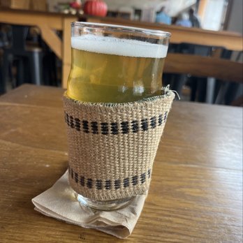 Trailside Brewing - Lazy lager - Breweries Near Me - Hendersonville, North Carolina Trailside Brewing - Lazy lager - Breweries Near Me - Hendersonville, North Carolina