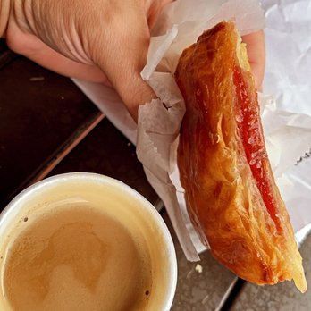 La Carreta - Cortadito Evaporado & pastellito de guava - Cuban Near Me - Miami, Florida La Carreta - Cortadito Evaporado & pastellito de guava - Cuban Near Me - Miami, Florida
