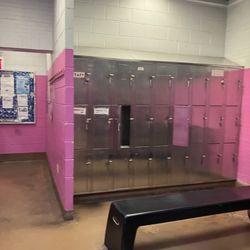 Metropolitan Pool and Recreation Center - Fall 2023 women lockers