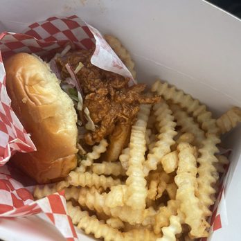 Hot Chi Chicken - Chicken Shop Near Me - Chicago, Illinois