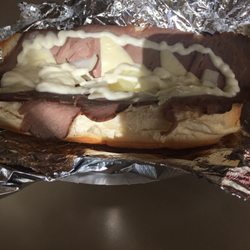 Buscemis - Roast Beef and Swiss