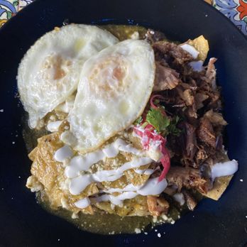 Señor Tequila - Chilaquiles de Carnitas con Salsa Verde - Mexican Near Me - Florence, Alabama