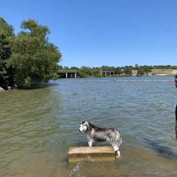 White Rock Lake Dog Park - Dog Parks Near Me - Dallas, Texas