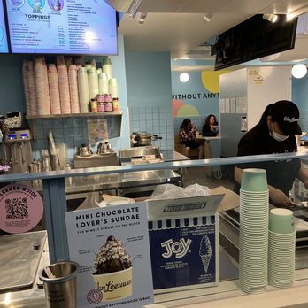 Van Leeuwen - Inside - Ice Cream & Frozen Yogurt Near Me - New York, New York Van Leeuwen - Inside - Ice Cream & Frozen Yogurt Near Me - New York, New York
