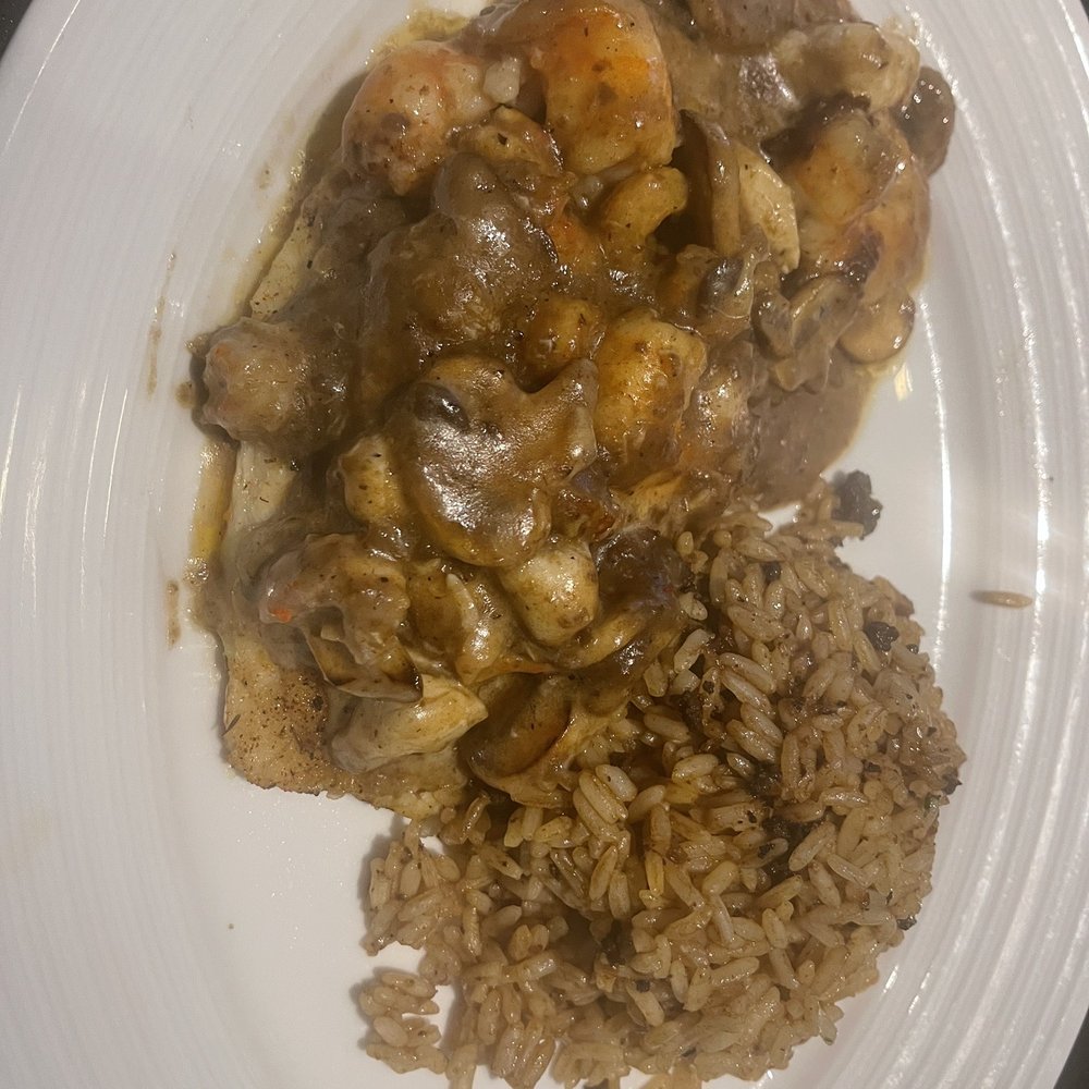 Babin's Seafood House - Seafood Near Me - Shenandoah, Texas