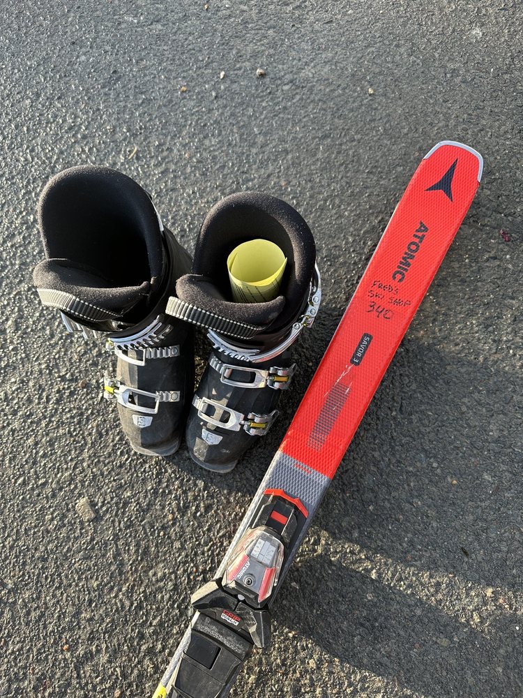 SKI RENTALS AT’FRED’S 501 Beech Mountain Pkwy, Beech Mountain, North Carolina Ski