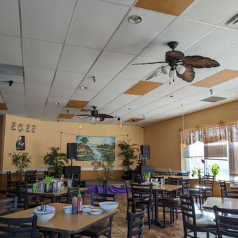 Classic Saigon - There's a stage. - Vietnamese Near Me - Eagan, Minnesota