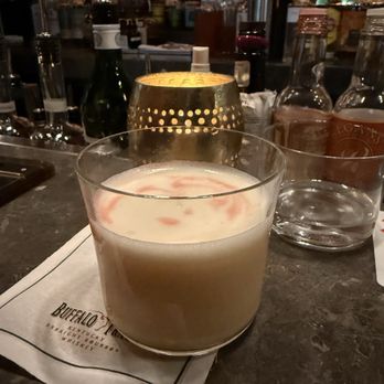 Cloakroom Bar - Cocktail Bars Near Me - Montreal, Quebec