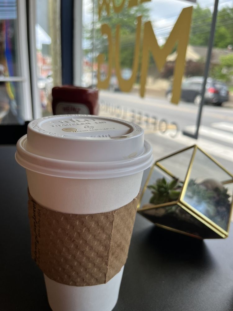 YELLOW MUG COFFEE LOUNGE 43 Photos & 62 Reviews Cafes 113 N Main