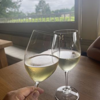 Ev&Em Vineyards - Wine Tasting Room Near Me - Laurel, New York