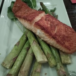 Cedar Creek Grill House - Seared salmon with asparagus