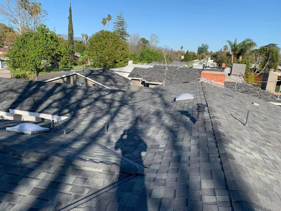 Slide of R&A Roofing