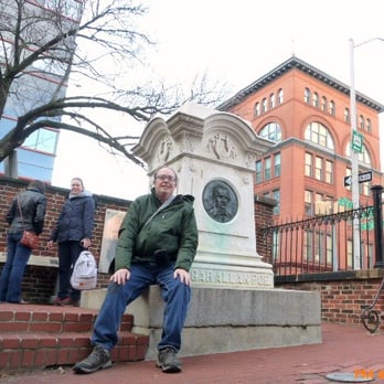Edgar Allan Poe Grave - Landmarks & Historical Buildings Near Me - Baltimore, Maryland