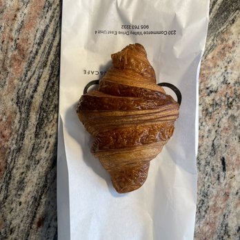 Duo Cafe - Nice flaky and delicious croissant. - Cafes Near Me - Richmond Hill, Ontario