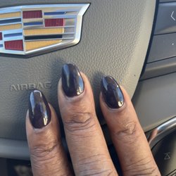 Divine Nail Bar - Not almond shaped
