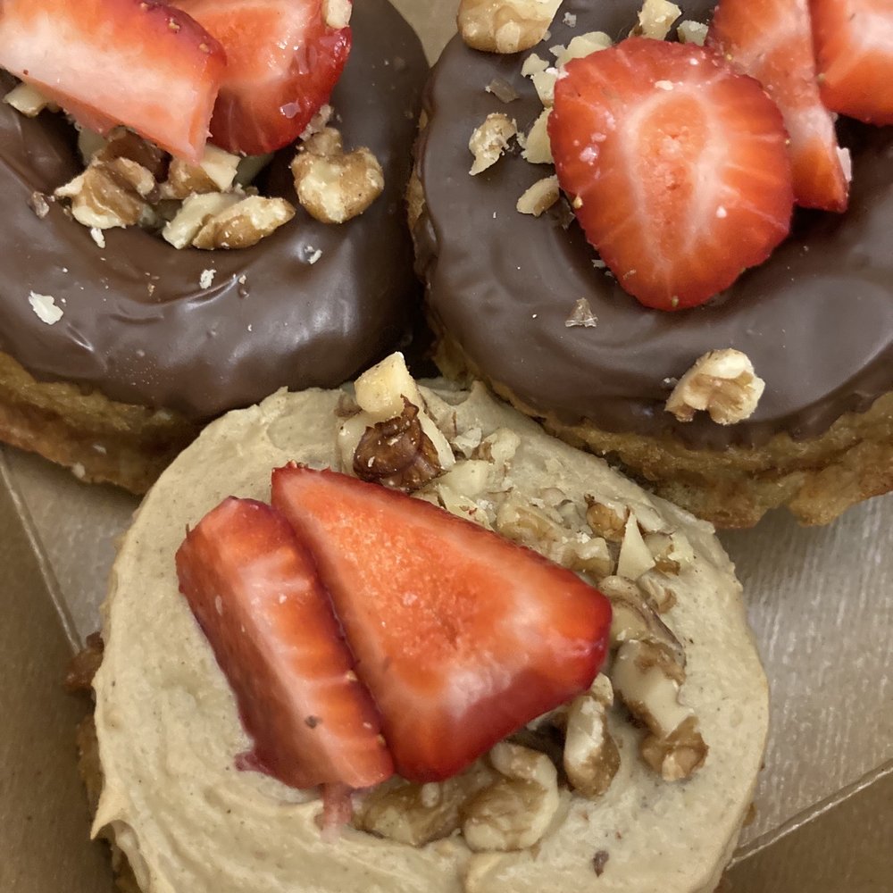 Gravity Nutrition - three donuts with chocolate frosting and strawberries - Juice Bars & Smoothies Near Me - El Paso, Texas Gravity Nutrition - three donuts with chocolate frosting and strawberries - Juice Bars & Smoothies Near Me - El Paso, Texas