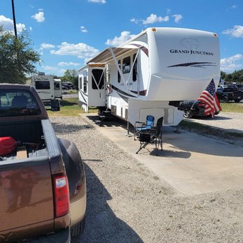 Tyler Oaks RV Resort - Tyler Oaks Site 97 - RV Parks Near Me - Tyler, Texas Tyler Oaks RV Resort - Tyler Oaks Site 97 - RV Parks Near Me - Tyler, Texas