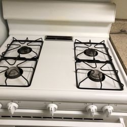 Amma’s Cleaning Services - Stove top