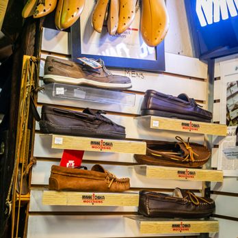 Bearskin Neck Leathers - Leather Goods Near Me - Rockport, Massachusetts Bearskin Neck Leathers - Leather Goods Near Me - Rockport, Massachusetts