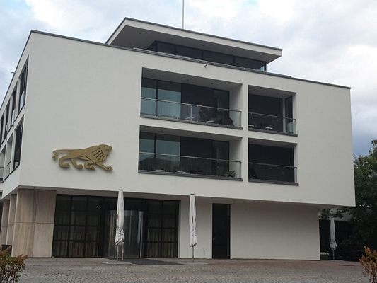 Schlosshotel Bad Wilhelmshöhe by null