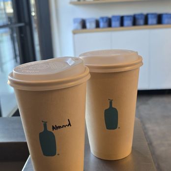 Blue Bottle Coffee - Studio City - Iced Lattes - Coffee & Tea Near Me - Studio City, California