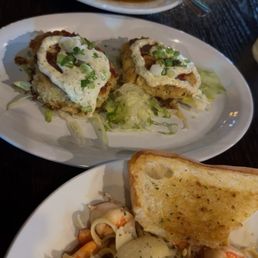 The shrimp and grits. The crab cakes and the garlic shrimp pasta It was amazing.