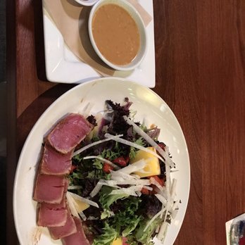 Seasons 52 - Maui tuna salad entree - Seafood Near Me - Tampa, Florida Seasons 52 - Maui tuna salad entree - Seafood Near Me - Tampa, Florida