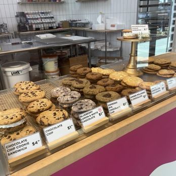 Treat Yo' Self Bakery - Bakeries Near Me - Wilson, North Carolina