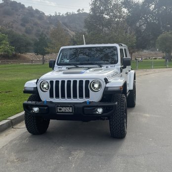 DAV Executive Auto Group - Car Brokers Near Me - Burbank, California DAV Executive Auto Group - Car Brokers Near Me - Burbank, California