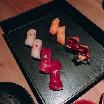 SUSHI-SAN - 8 pc Nigiri Set - We replaced the shrimp with unagi - Sushi Bars Near Me - Chicago, Illinois