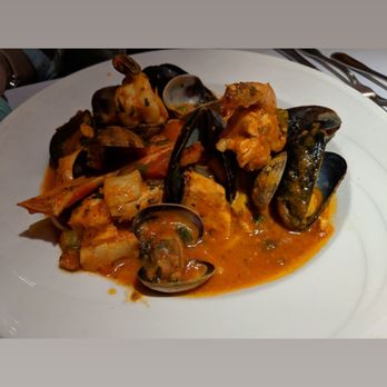 Café Figaro - Seafood linguine, definitely ample pasta but wife fell sick :( - Italian Near Me - Burlingame, California Café Figaro - Seafood linguine, definitely ample pasta but wife fell sick :( - Italian Near Me - Burlingame, California