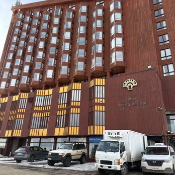 Valle Nevado - We stayed at Puerta del Sol. They have a few other options including some air bnb that appear to be a good option for the price conscious. - Hotels Near Me - Santiago, RM
