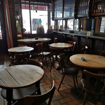 Wilhelm Hoeck 1892 - Eingangsbereich - Pubs Near Me - Berlin, BE Wilhelm Hoeck 1892 - Eingangsbereich - Pubs Near Me - Berlin, BE