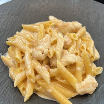 Mi Piace - Fettuccine Alfredo Tartufo - Italian Near Me - Pasadena, California Mi Piace - Fettuccine Alfredo Tartufo - Italian Near Me - Pasadena, California