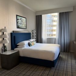Kimpton Hotel Monaco Salt Lake City - Corner Suite bedroom