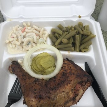 BBQLIFE - 1-meat lunch plate, chicken - Barbeque Near Me - San Antonio, Texas BBQLIFE - 1-meat lunch plate, chicken - Barbeque Near Me - San Antonio, Texas