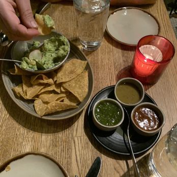 Frontera Grill - Guacamole - Mexican Near Me - Chicago, Illinois