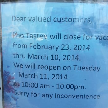 Pho Tastee - Sign in the window says they're on vacation - Vietnamese Near Me - Huntington Beach, California Pho Tastee - Sign in the window says they're on vacation - Vietnamese Near Me - Huntington Beach, California