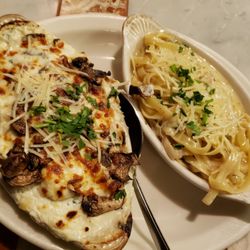 Europa Restaurant & Bakery - Sampler with Venezia and fettuccine alfredo