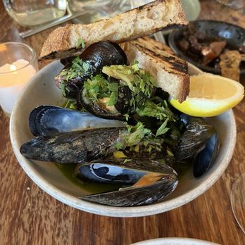 Pearl - Wood Oven Mussels - Italian Near Me - San Francisco, California