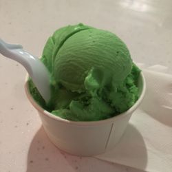 La Crema Heladeria - Plana Ice Cream