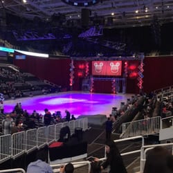 Disney on Ice presents Dare to Dream