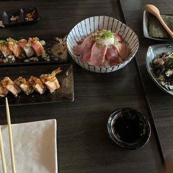 Mikomi Sushi Alhambra - Sushi Bars Near Me - Alhambra, California