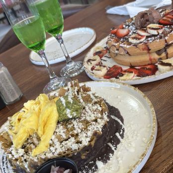 Madres Brunch - Breakfast & Brunch Near Me - Corona, California