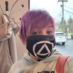 Shear Imagination Salon - Recent longish pixie