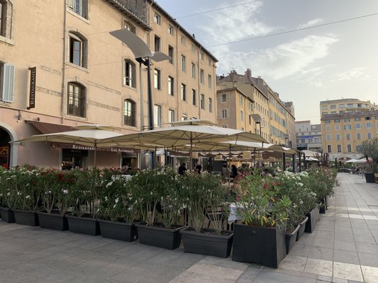 Restaurant Les Arcenaulx Marseille Vieux Port by null