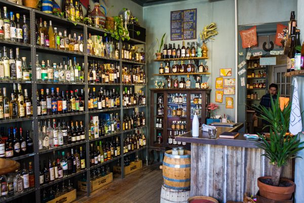 Duke's Liquor Box by null