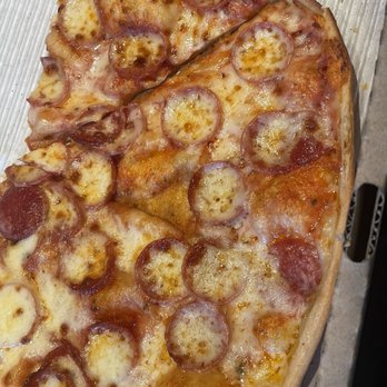 Gina's Pizzaria - Pizza Near Me - Burleson, Texas
