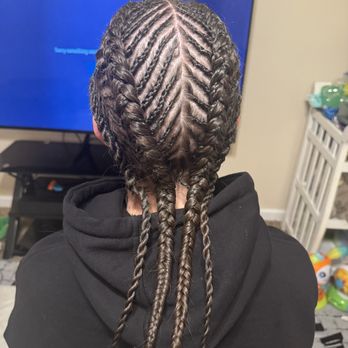 Sarai’s Braiding Studio - Hair Salons Near Me - Ridgecrest, California